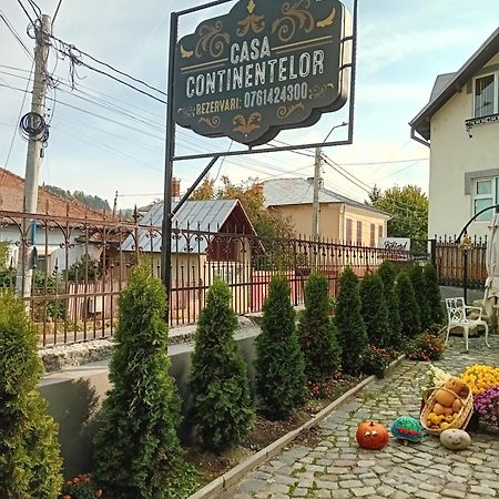 Casa Continentelor Hotel Cîmpulung Exterior foto